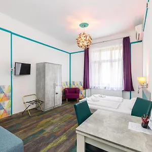 3* Ξενοδοχείο με διαμερίσματα Amber Terrace Studio