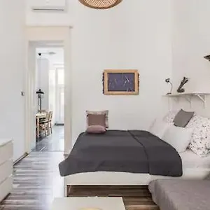 Nati Apartment