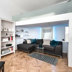 Elegant Apartment