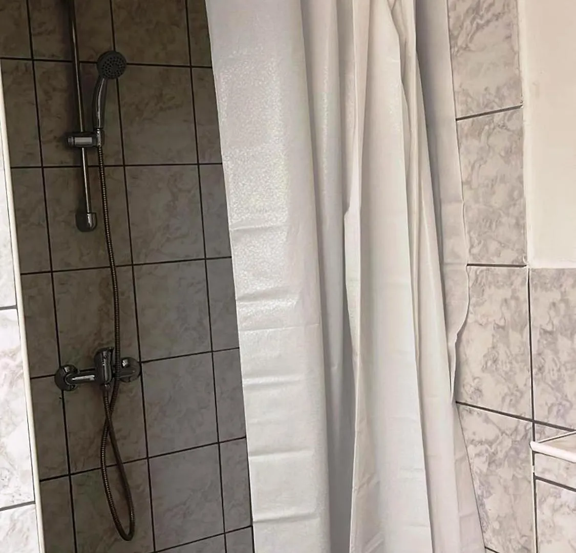 Villa Oliver Budget Room Budapeste Apart-hotel